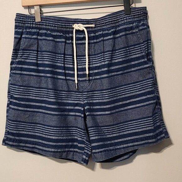 American Eagle Outfitters Other - American Eagle shorts men sz M elastic waist